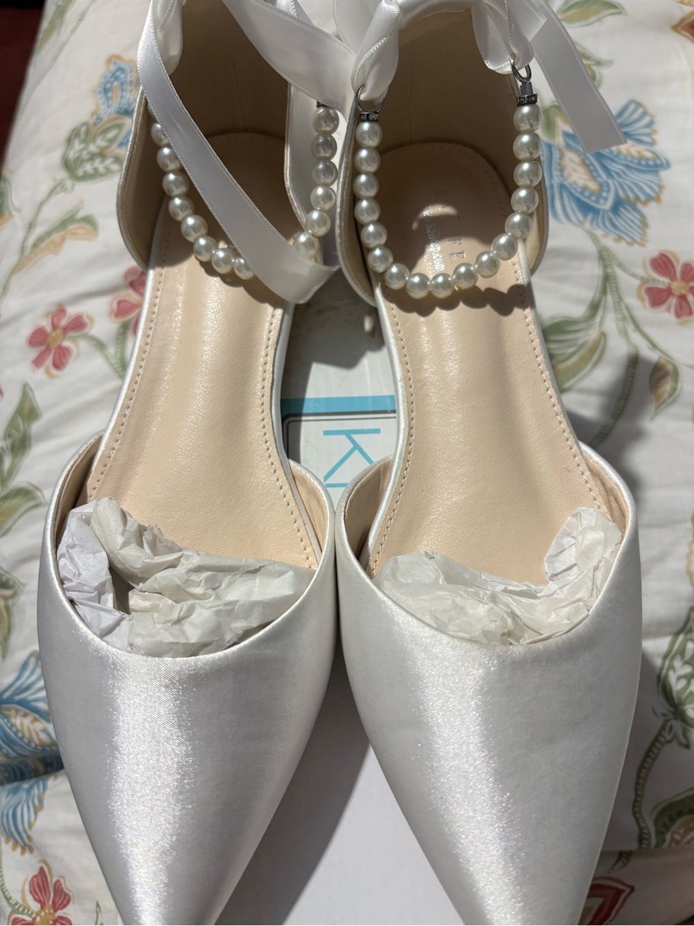 Womens Satin pointy toe flats